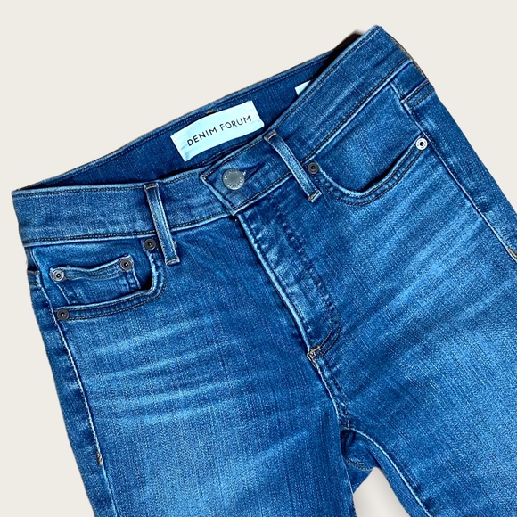 DENIM FORUM The Nico Mid Rise Skinny Crop Size 25 EUC - Picture 2 of 16